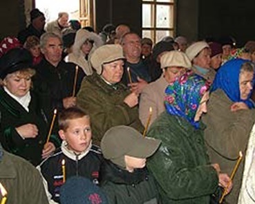 Первая служба в храме Дмитрия Солунского в с. Тепловка